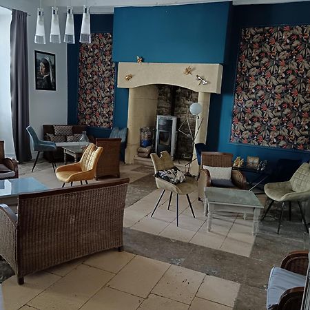 Hotel Du Chateau Alvignac Buitenkant foto