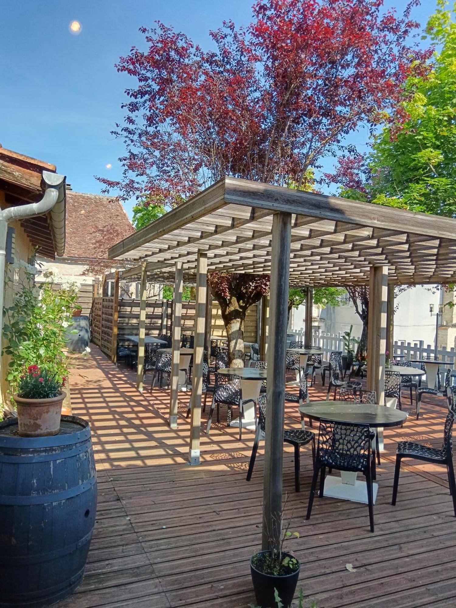 Hotel Du Chateau Alvignac Buitenkant foto